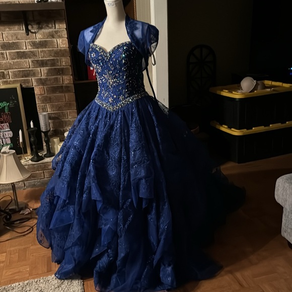 Royal blue Quince dress Ariana Vara - Picture 2 of 6